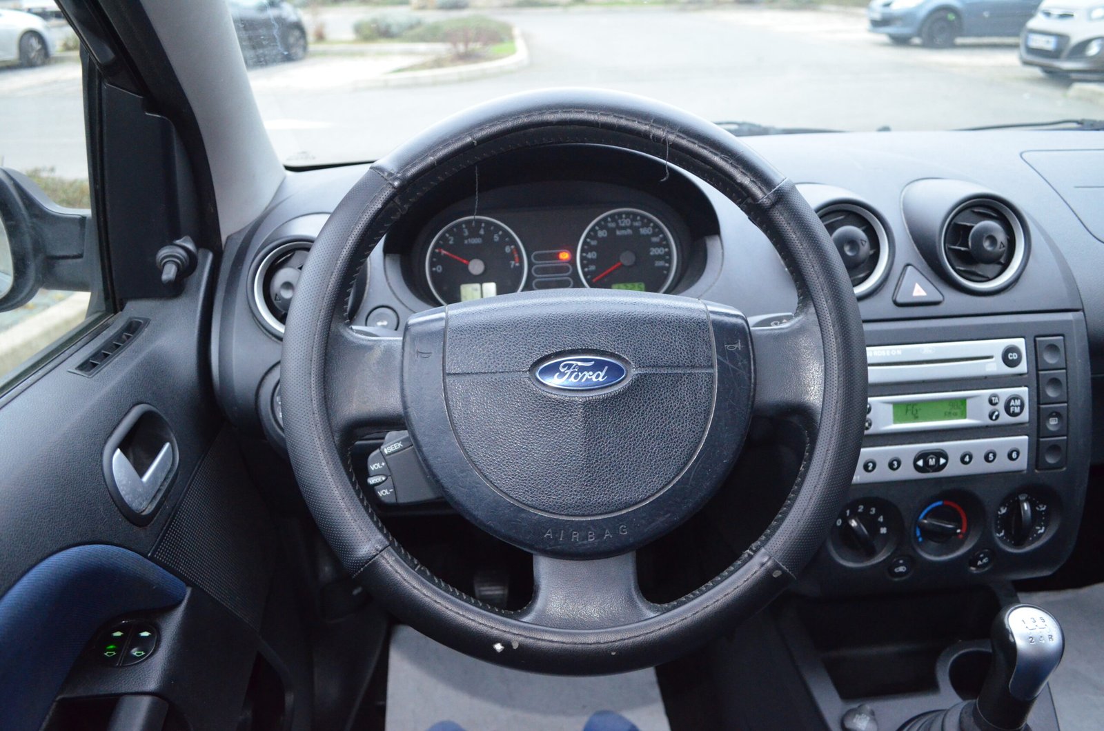 Ford Fiesta IV 2005 1.3 70ch Senso 5P - Automatix Motors - Voiture Occasion - Achat Voiture - Vente Voiture - Reprise Voiture