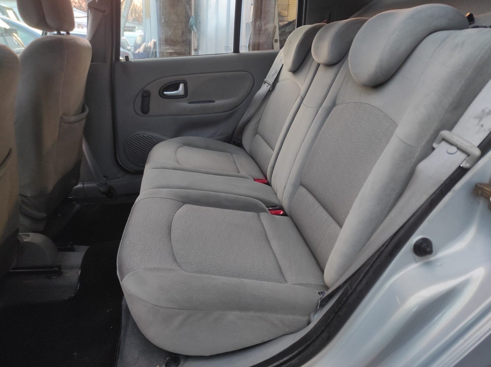 Renault Clio II 2003 1.4 100ch Privilège 5P - Automatix Motors - Voiture Occasion - Achat Voiture - Vente Voiture - Reprise Voiture