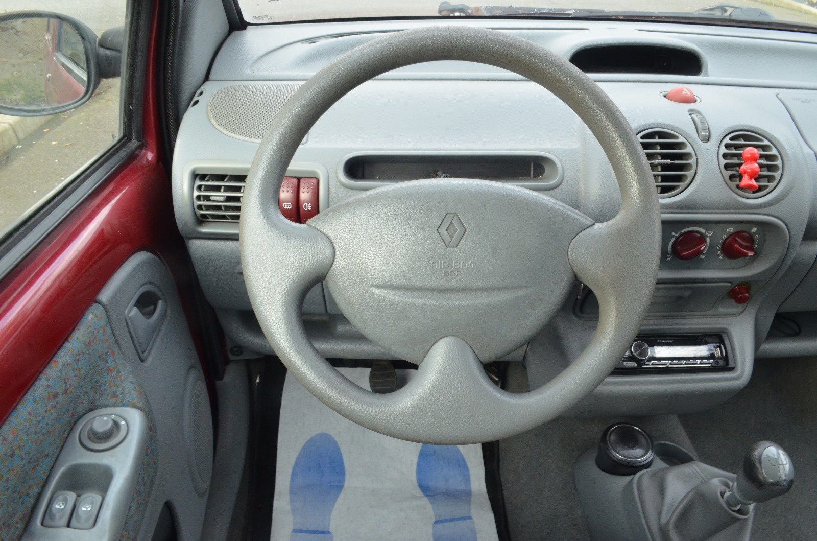Renault Twingo 2002 1.2 60ch Expression - Automatix Motors - Voiture Occasion - Achat Voiture - Vente Voiture - Reprise Voiture