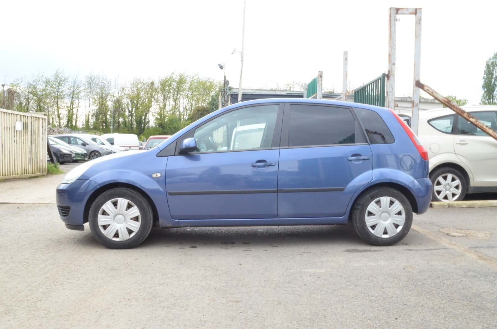 Ford Fiesta 2005 III 1.3 70ch Concept 5P - Automatix Motors - Voiture Occasion - Achat Voiture - Vente Voiture - Reprise Voiture