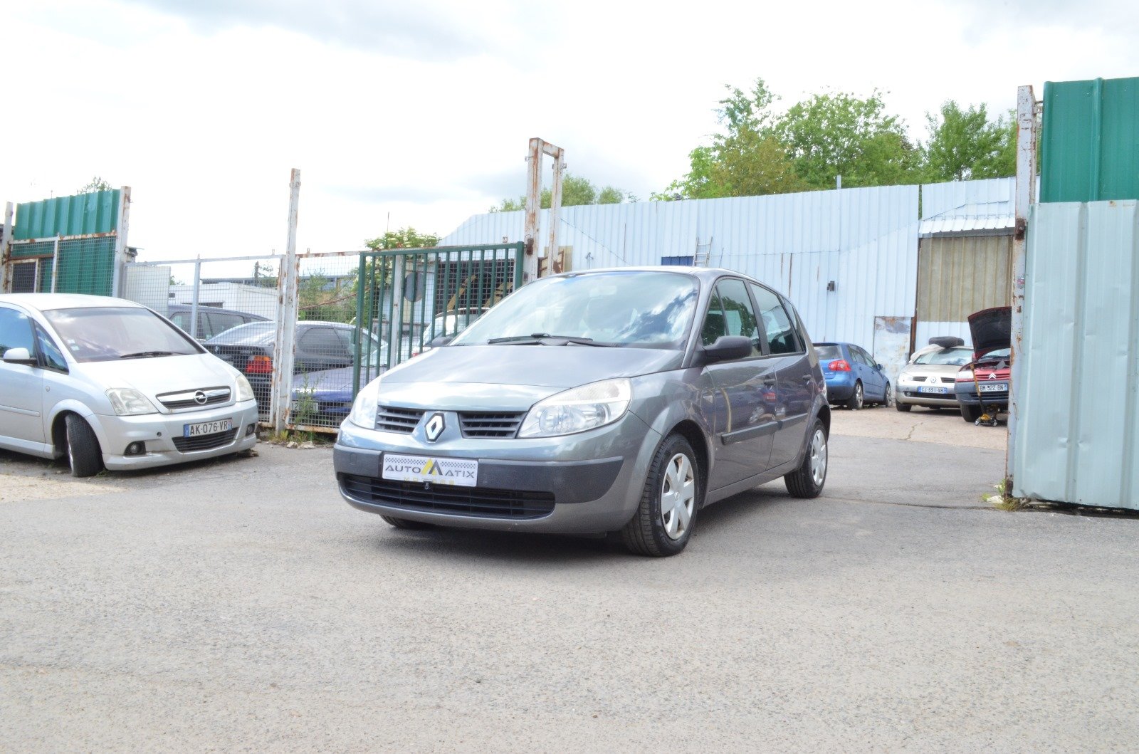 Renault Scenic II 2005 1.5 dCi 80ch Pack Authentique - Automatix Motors - Voiture Occasion - Achat Voiture - Vente Voiture - Reprise Voiture