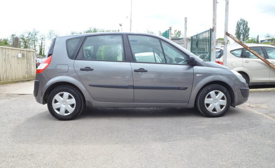 Renault Scenic II 2005 1.5 dCi 80ch Pack Authentique - Automatix Motors - Voiture Occasion - Achat Voiture - Vente Voiture - Reprise Voiture