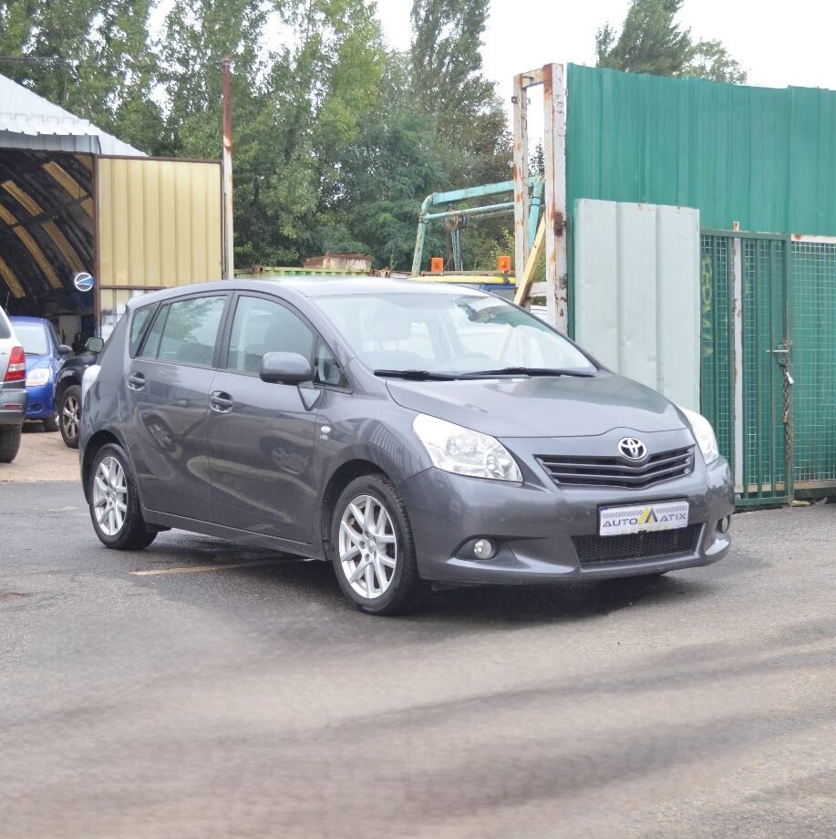 Toyota Verso 2011 150 D-CAT FAP Dynamic BVA 5 PLACES - Automatix Motors - Voiture Occasion - Achat Voiture - Vente Voiture - Reprise Voiture