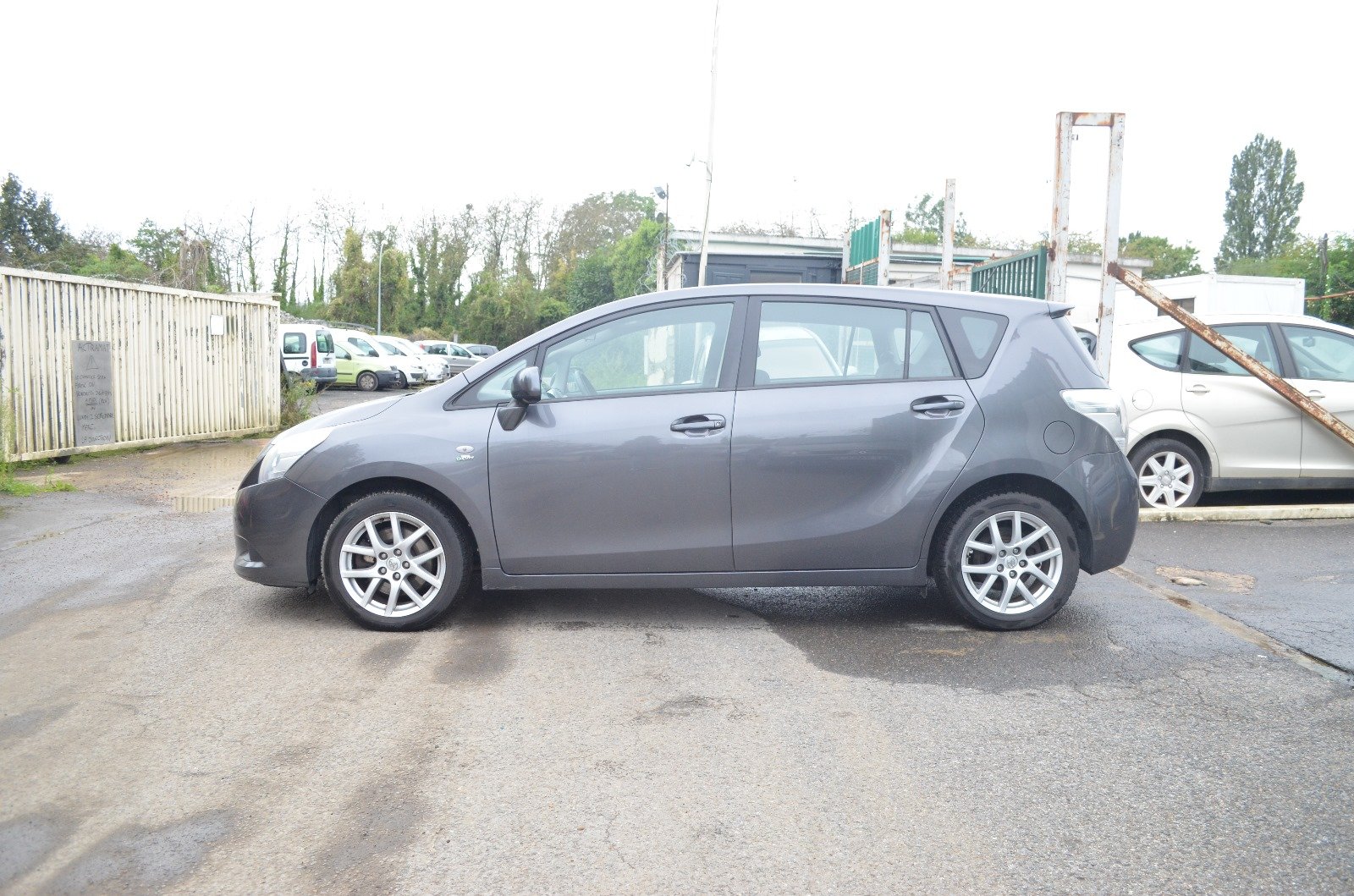 Toyota Verso 2011 150 D-CAT FAP Dynamic BVA 5 PLACES - Automatix Motors - Voiture Occasion - Achat Voiture - Vente Voiture - Reprise Voiture