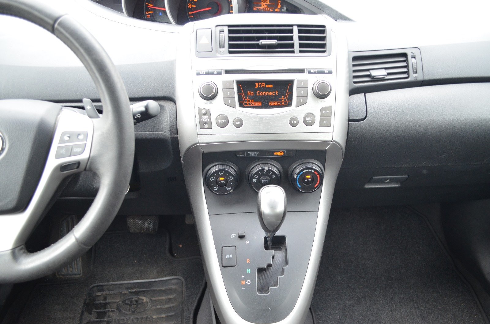 Toyota Verso 2011 150 D-CAT FAP Dynamic BVA 5 PLACES - Automatix Motors - Voiture Occasion - Achat Voiture - Vente Voiture - Reprise Voiture