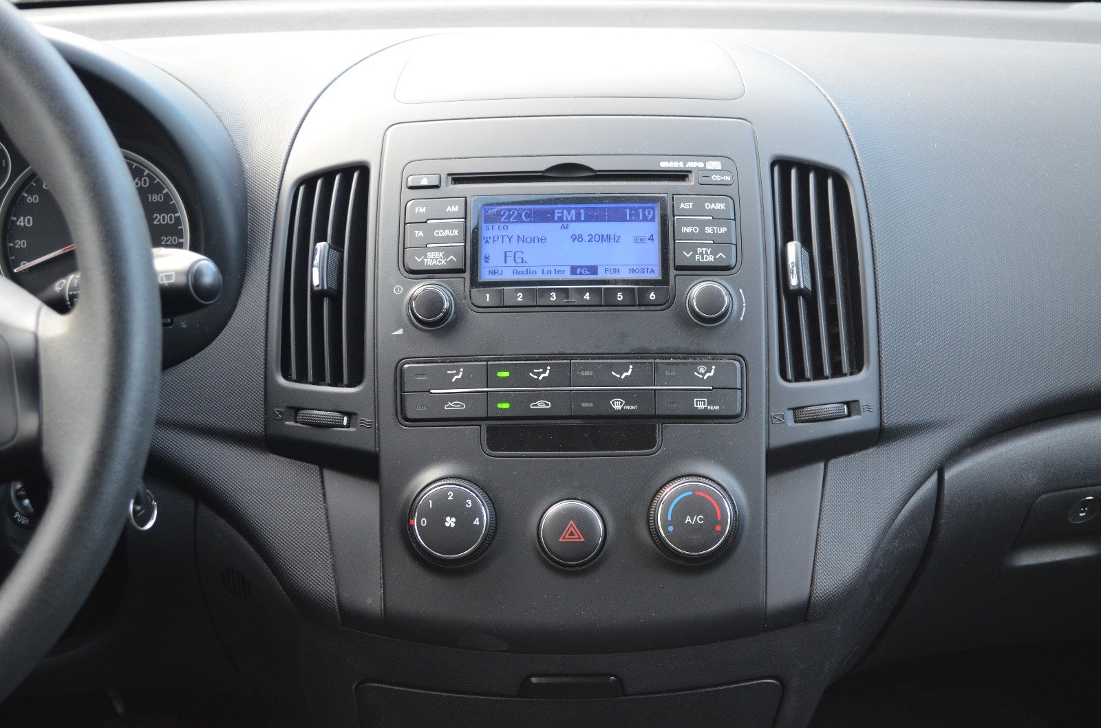 Hyundai i30 2012 1.4 Pack Inventive - Automatix Motors - Voiture Occasion - Achat Voiture - Vente Voiture - Reprise Voiture