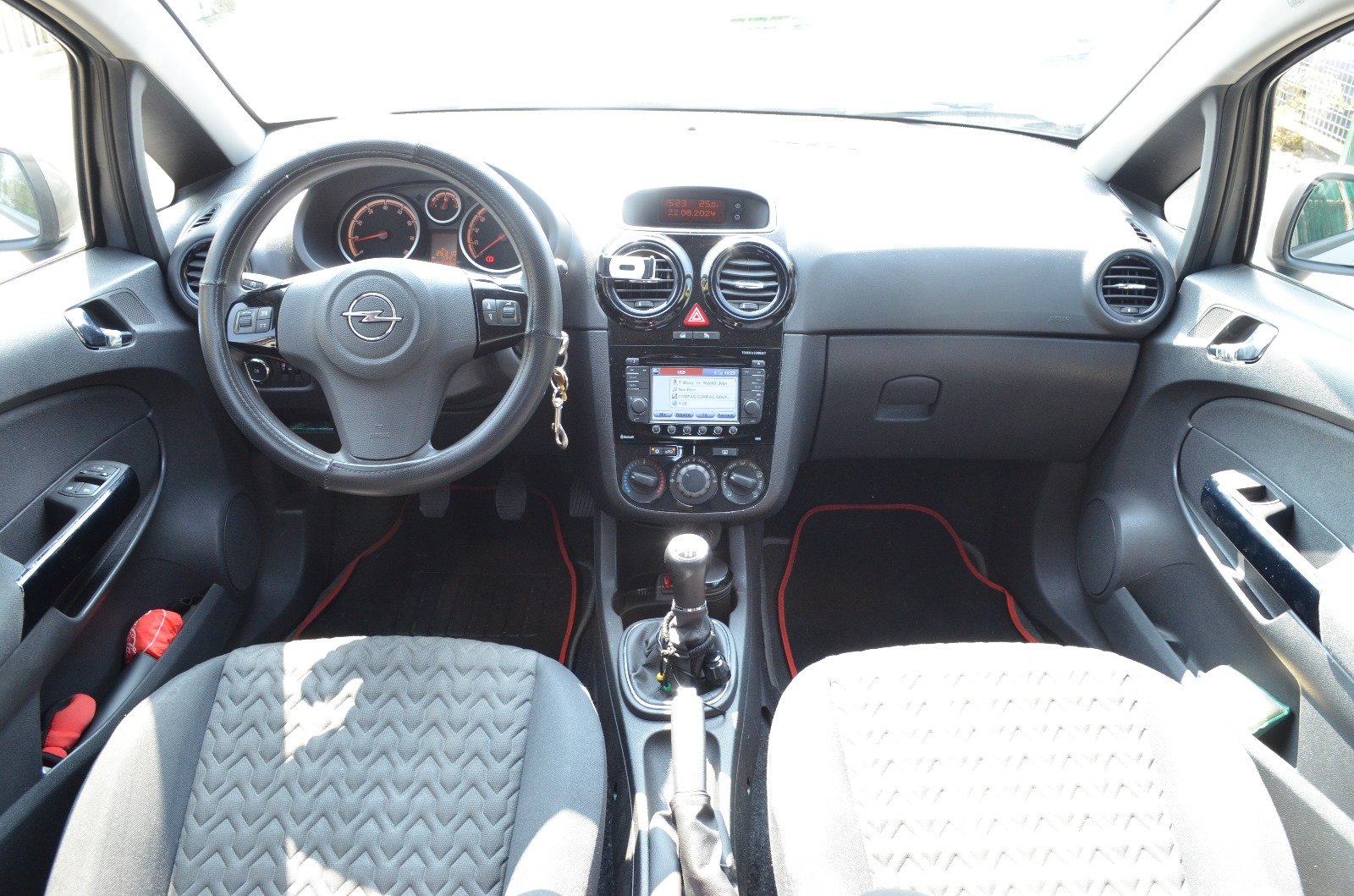 >Opel Corsa IV 2013 1.2 Twinport 85ch Graphite