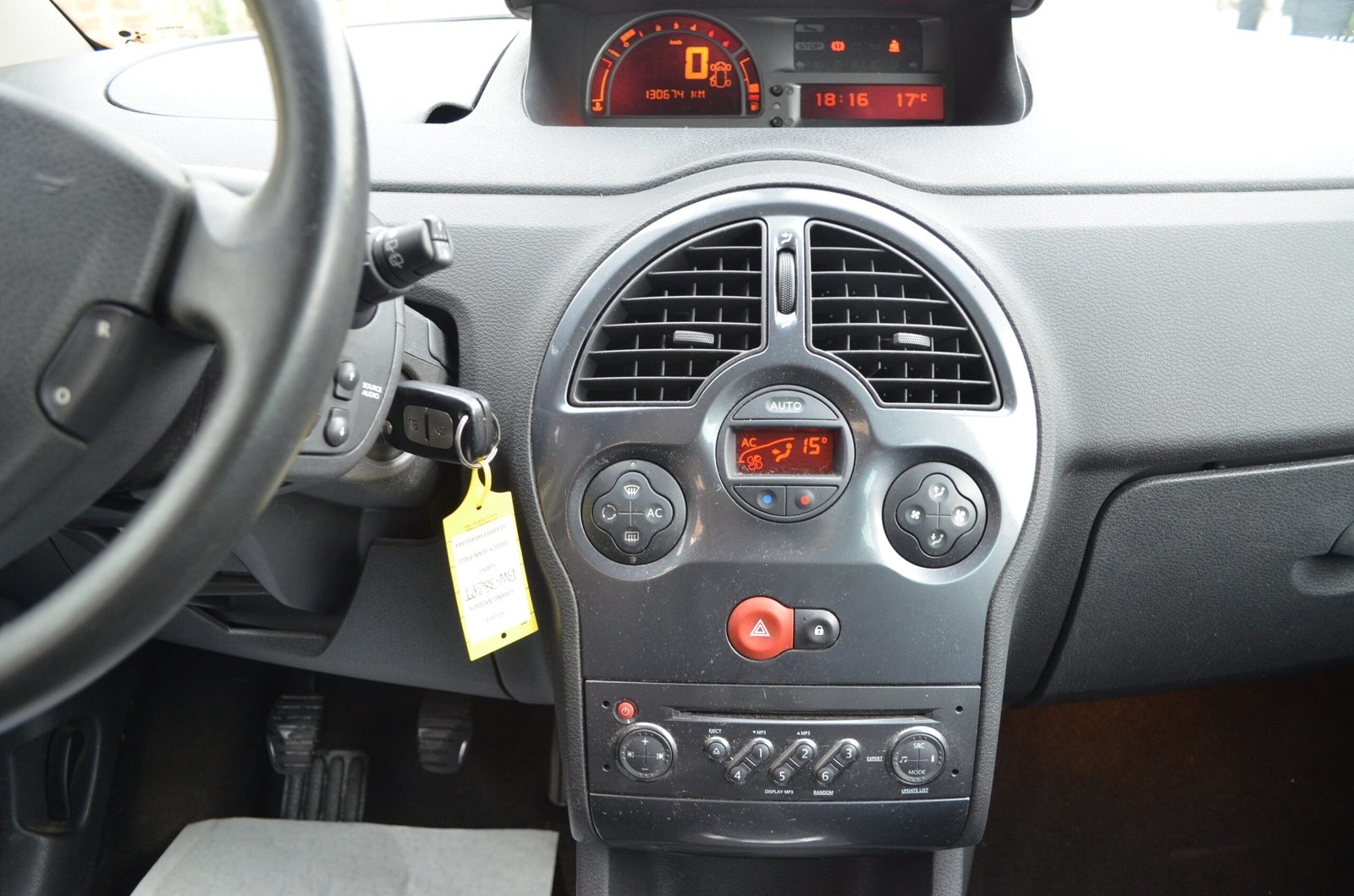 Renault Grand Modus 2011 1.5 dCi 85ch Exception - Automatix Motors - Voiture Occasion - Achat Voiture - Vente Voiture - Reprise Voiture