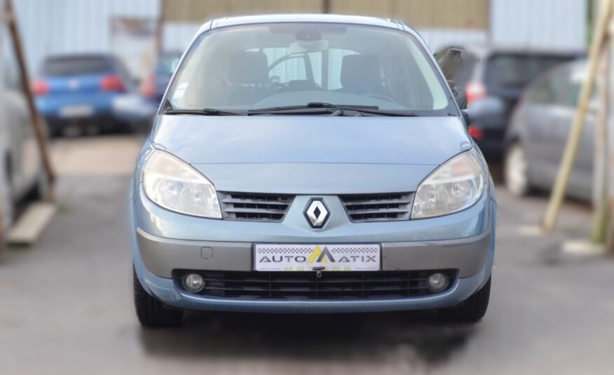 Renault Scenic II 1.6 115ch Exception - Automatix Motors - Voiture Occasion - Achat Voiture - Vente Voiture - Reprise VoiturePremière mise en circulation 12/2005 Service - Kit distribution & Pompe à eau neufs - Révision général : vidange + filtres - Contrôle technique Ok - Garantie 6 mois (extension de garantie possible) OPTIONS ET EQUIPEMENTS AUDIO - TÉLÉCOMMUNICATIONS - Radio CD CONDUITE - Capteur de pluie - Régulateur-Limiteur de vitesse - EXTÉRIEUR - Jantes Alu - Rétroviseurs électriques INTÉRIEUR - Clim automatique - Direction assistée - Ordinateur de bord - Verrouillage centralisé des portes - Vitres avant électriques SÉCURITÉ - ABS - Airbag conducteur - Airbags frontaux - Airbags latéraux avant - Antipatinage - ESP - Phares antibrouil AUTRE - Roue de secours ❗ REPRISE DE VOTRE ANCIEN VÉHICULE POSSIBLE AVEC OU SANS CT ❗ *Sous réserve d'erreurs ou omissions, des erreurs de saisie peuvent s’immiscer* *Souscription de garanties, reprise et financement possible* ----------------------------------------------------------------------------- Nos véhicules 🚘 sont visibles à l'adresse suivante ⬇️ 3 Chemin de la Boissière 91310 Leuville-sur-Orge DU LUNDI AU SAMEDI - UNIQUEMENT SUR RDV ✅ ----------------------------------------------------------------------------- N'hésitez pas à nous contacter pour plus d'informations et photos. Pensez à laisser un message vocal si nous ne répondons pas immédiatement, afin d'être recontacté rapidement. Mots clés/Réf : renault scenic, scenic ii, scenic 2, renault scenic essence, scenic essence, scenic 1.6, voiture familiale, financement, carte grise pas chère, assurance pas chère