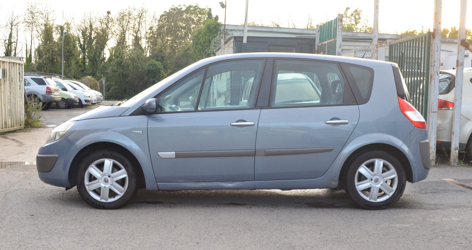 Renault Scenic II 1.6 115ch Exception - Automatix Motors - Voiture Occasion - Achat Voiture - Vente Voiture - Reprise Voiture