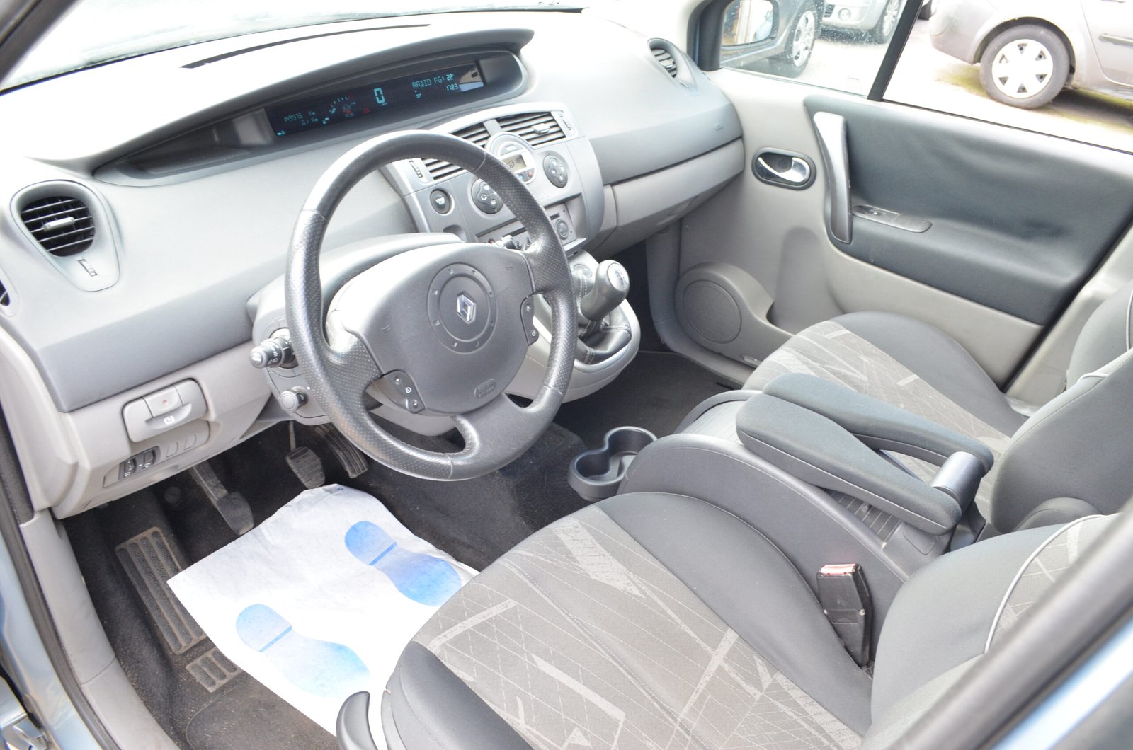 Renault Scenic II 1.6 115ch Exception - Automatix Motors - Voiture Occasion - Achat Voiture - Vente Voiture - Reprise Voiture