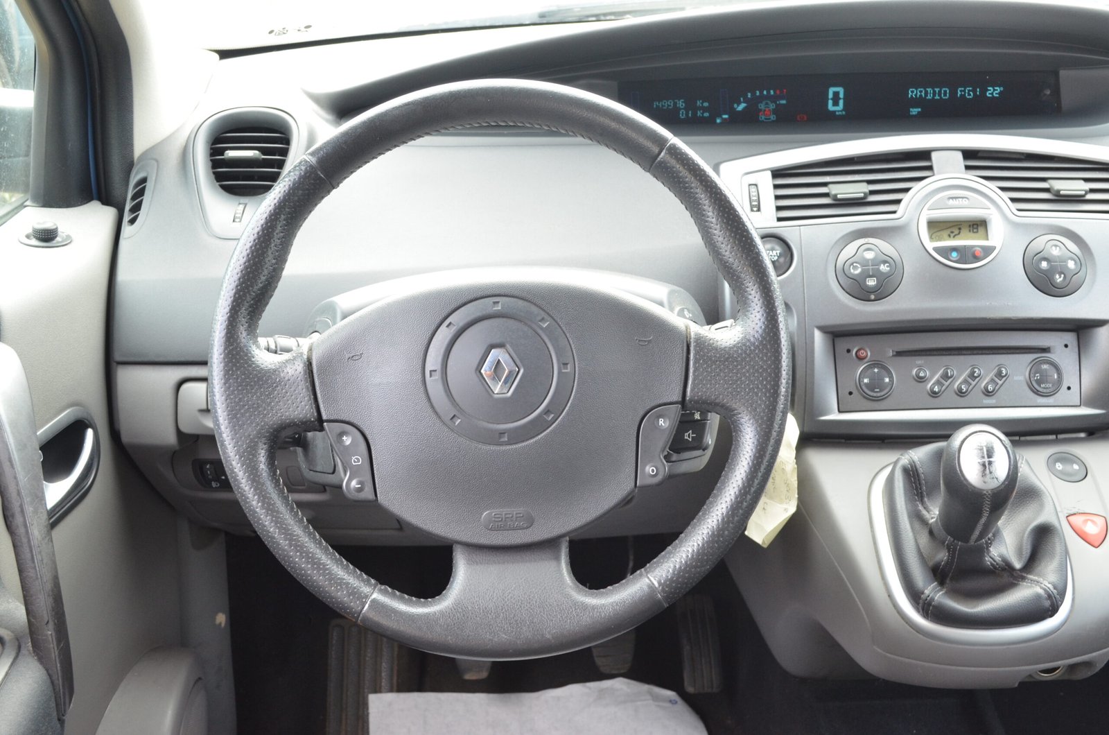 Renault Scenic II 1.6 115ch Exception - Automatix Motors - Voiture Occasion - Achat Voiture - Vente Voiture - Reprise Voiture