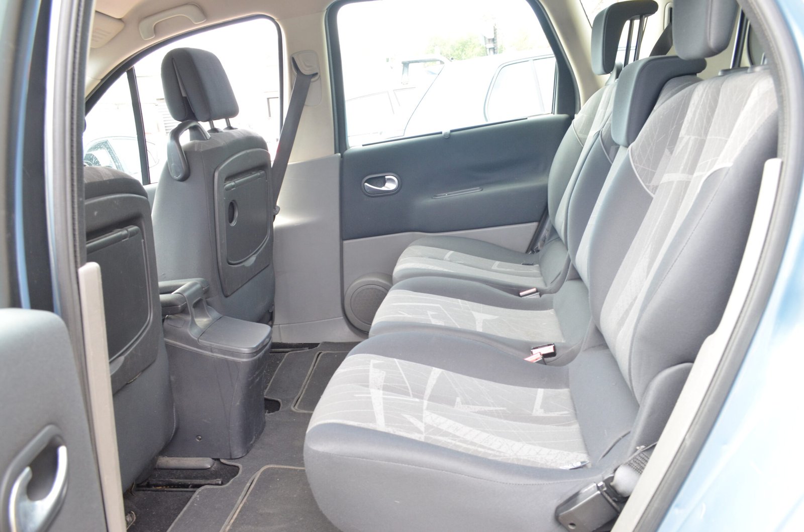 Renault Scenic II 1.6 115ch Exception - Automatix Motors - Voiture Occasion - Achat Voiture - Vente Voiture - Reprise Voiture